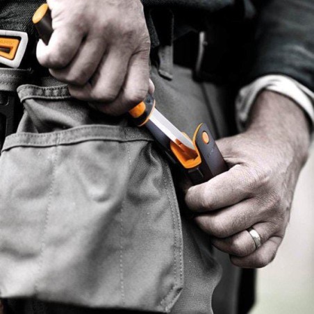Universal knife with sharpener - 1023618