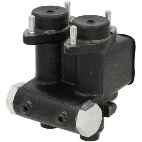 Master cylinder - 3C08167406