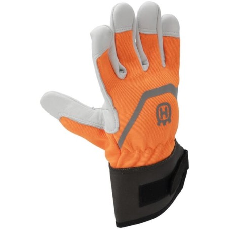 Protective gloves for sawyers – produkty dostępne w rolniczeczesci.pl