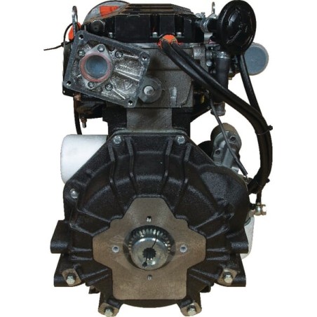 Engine, vertical, 15 HP, 3 cylinder, Briggs and Stratton - ET30981