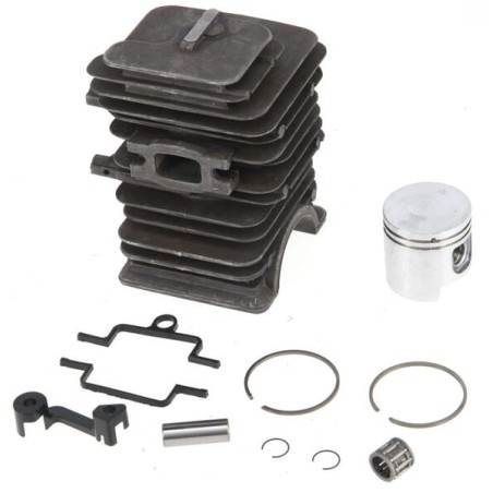 Engine parts – produkty dostępne w rolniczeczesci.pl