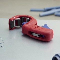 TA902301BK Knipex, Pipe wire cutters 