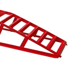 TD2001G Big Red, Fahrzeugrampen 