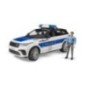 Range Rover Velar with policeman - U02890