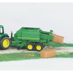Prasa kostkująca John Deere 690 i 2 kostki słomy - U02017